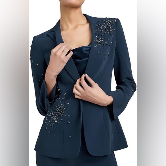 ❤️Cinq à Sept Embellished Blazer❤️ - Picture 1 of 4